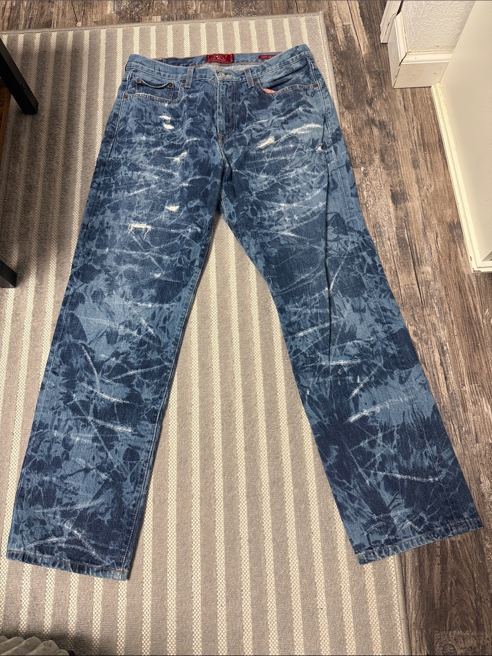Lucky Brand 34x32 Men's Medium Blue Relaxed Jeans bleached distressed baggy